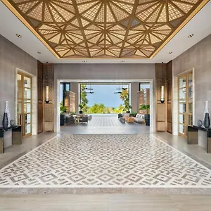 Marriott & Hotel